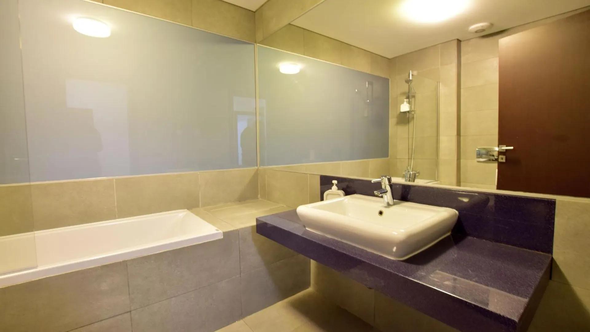 Upground Residence Apartments Bucharest 3*,